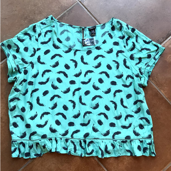 Torrid Aqua Blouse with Ruffled Hem and Black Feather Print size 3x - Picture 8 of 8